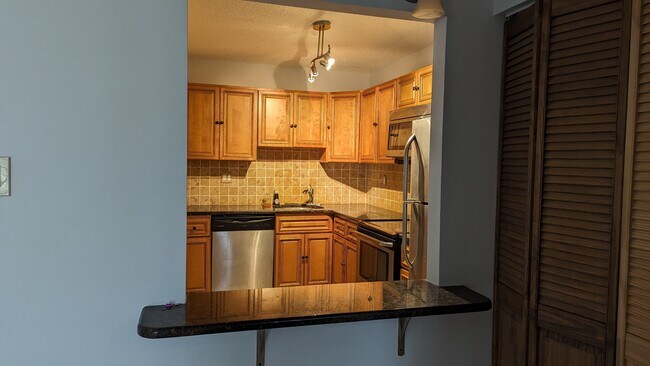 Photo - 832A Putnam Blvd