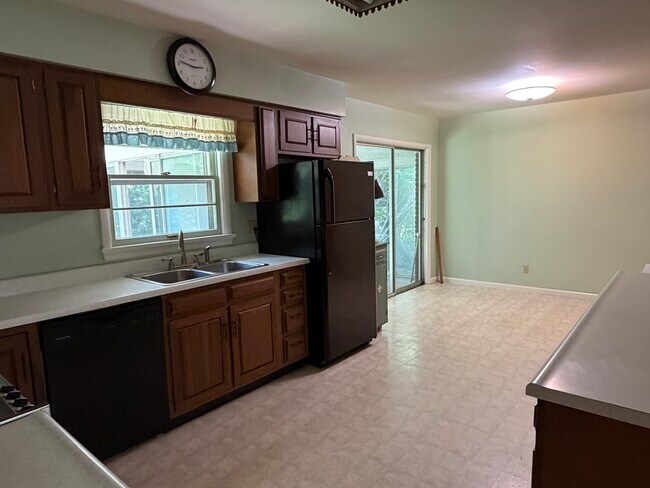 Photo - 118 Sunset Dr