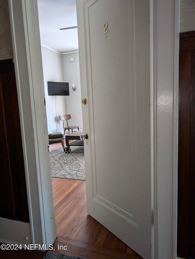 Photo - 2727 Riverside Ave Unidad 2