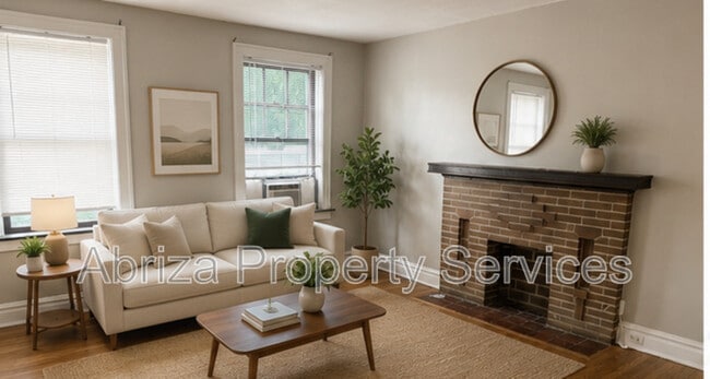 Building Photo - 4722 S Grand Blvd Unit 1N