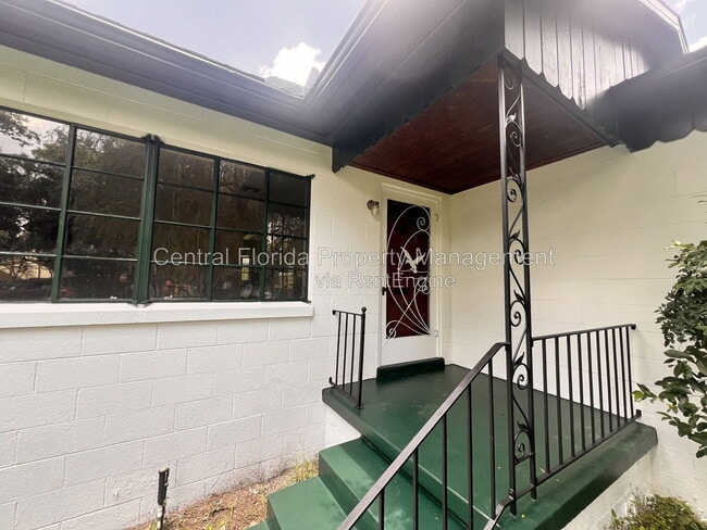 Photo - 1261 Richmond Rd