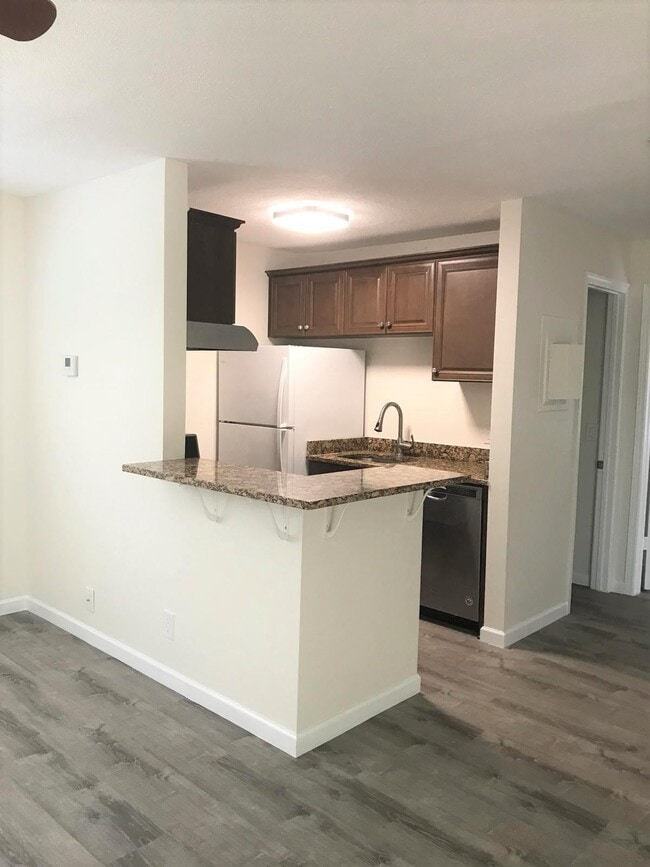 Photo - 2 Crossings Cir