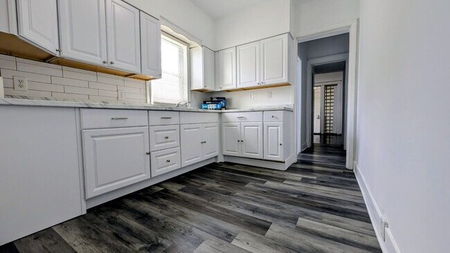 Updated 3-Bedroom | 1.5-Bath | Central AC | In-Unit Laundry – $1,800/month