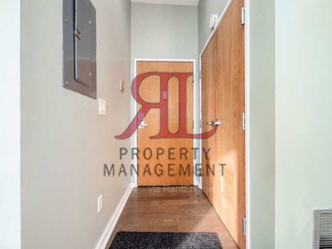 Photo - 1131 N High St Unidad 202