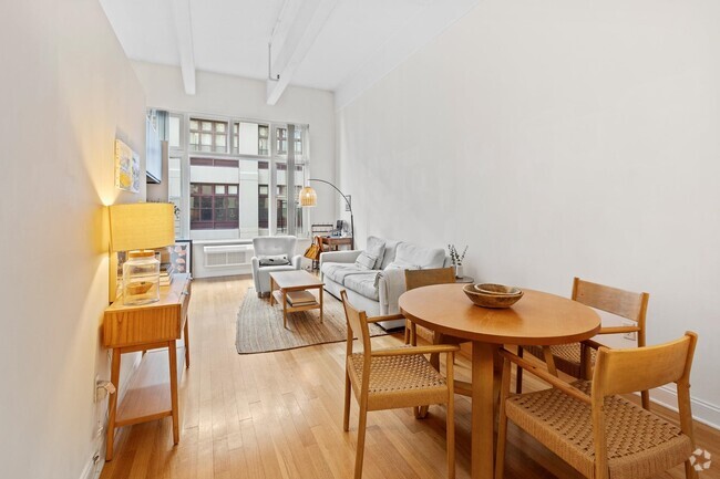 Building Photo - 1500 Hudson St Unit 5S Rental