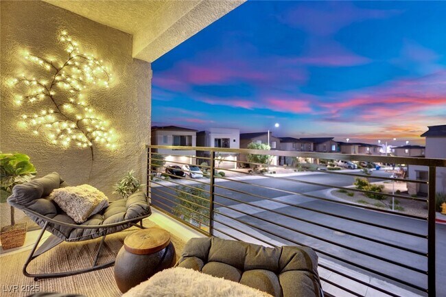 Building Photo - 8907 Roadrunner Ravine St