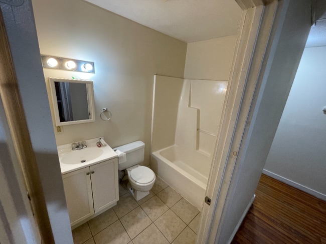 Photo - 41 Academy St Unidad 2C