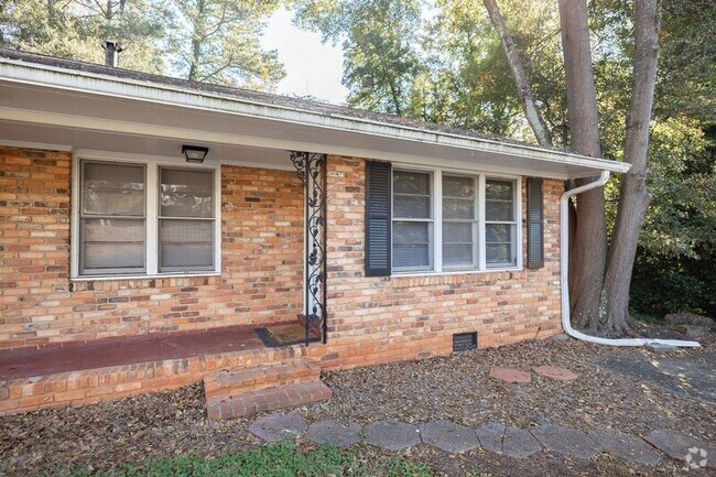 Building Photo - 2231 S Milledge Ave Rental