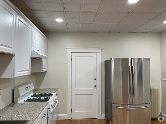 Building Photo - 255 Vine St Unit 2 Rental