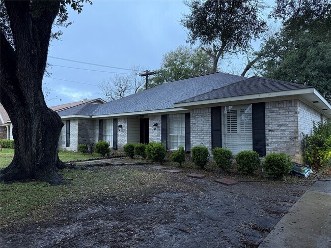 Photo - 7215 Ridge Oak Dr