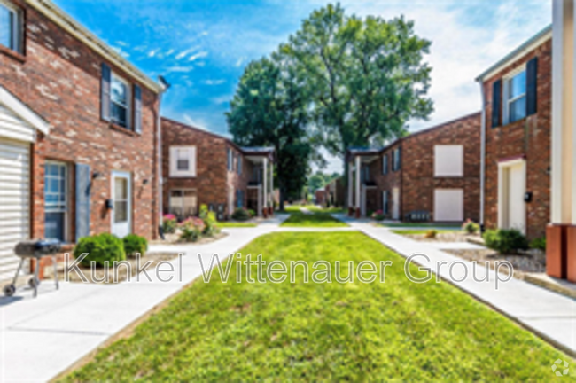 Building Photo - 1811 Jamestown Rd Rental