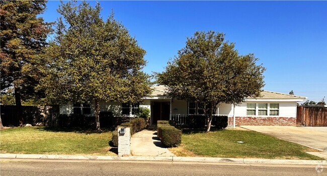 Building Photo - 11900 Whippoorwill Ln Rental