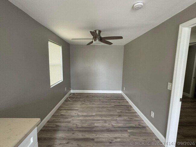 3890 Lakewood Rd