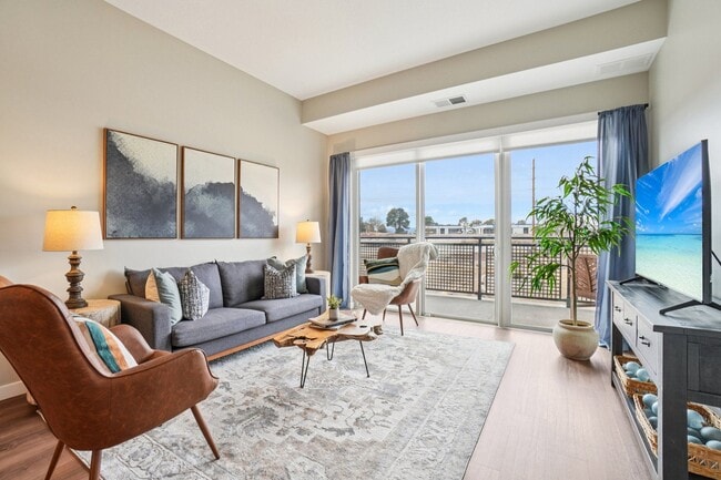 Lyra Apartments
