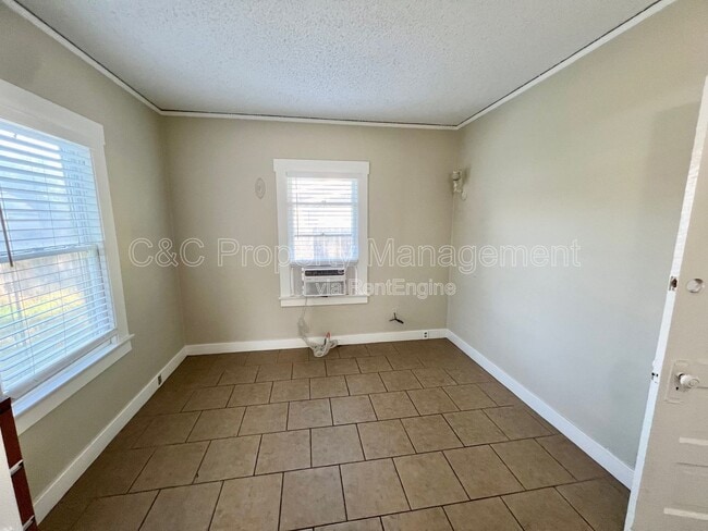 Photo - 4476 E Washington Ave