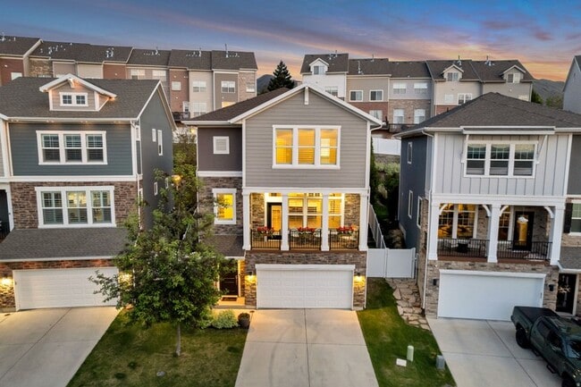 Photo - 966 E Deer Arch Ln