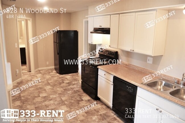 Photo - 828 N Woodland St