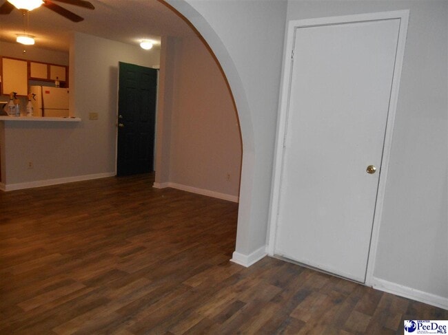 Photo - 711 Coventry Ln