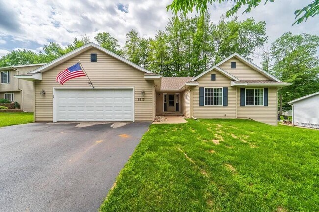 Photo - 6615 Cavin Dr
