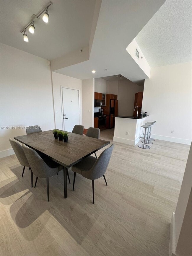 Photo - 18800 NE 29th Ave Unit PH25