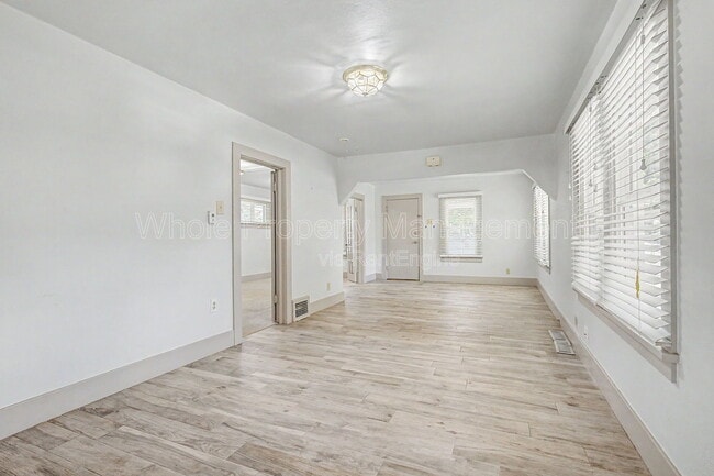 Photo - 4205 S Lincoln St