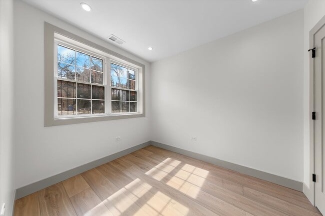 Photo - 2134 N Bingham St