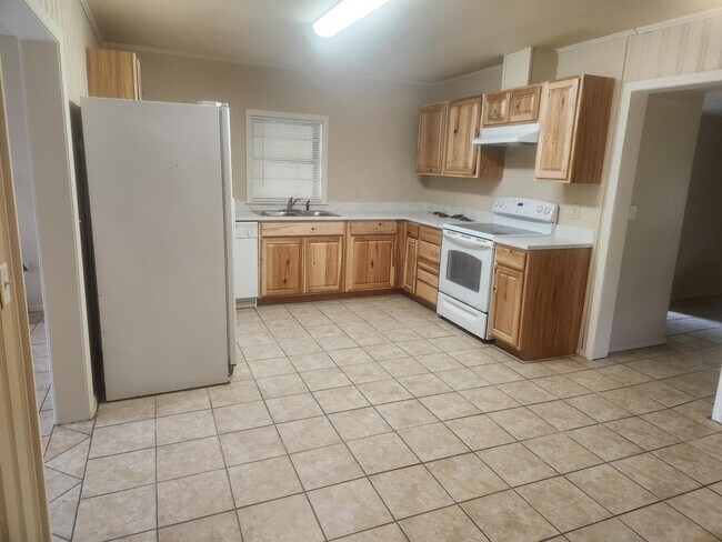 Photo - 20 Castleberry Ln