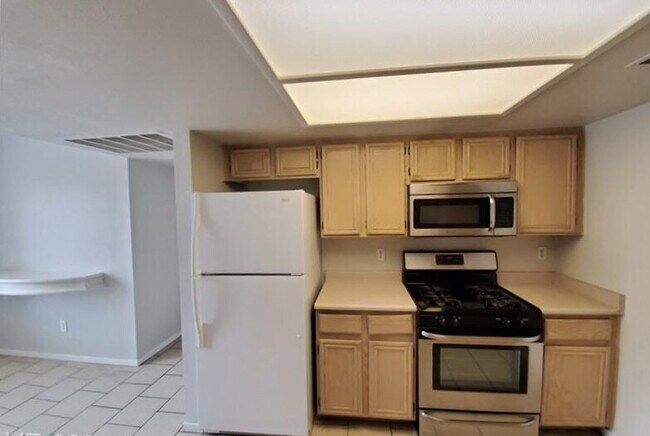 Photo - Beautiful 2-Bed, 2-Bath 2nd-Floor Condo, Conveniently Located Just Minutes from the 215 Freeway! Unit 2091