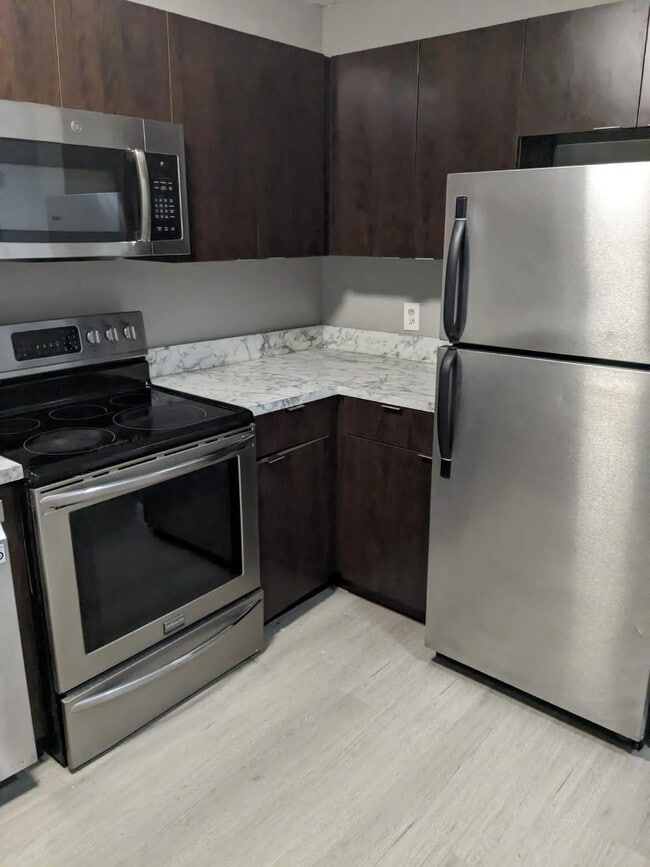 Photo - 617 Ixoria Ave Unit 2