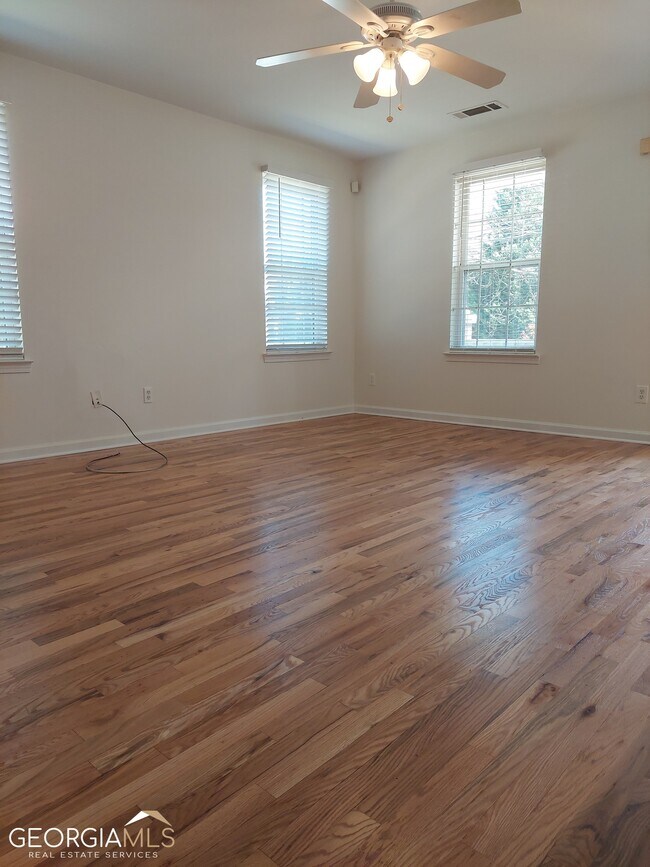 Photo - 1063 Metropolitan Pkwy SW