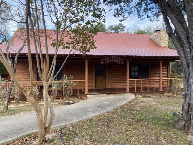 Photo - 623 Appaloosa Dr