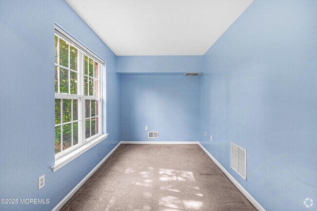 Building Photo - 40 Rojewski Way Rental