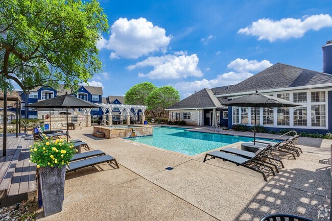 Building Photo - Madison Dell Ranch Apartments