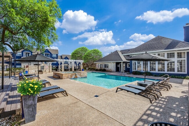 Photo - Madison Dell Ranch Apartments
