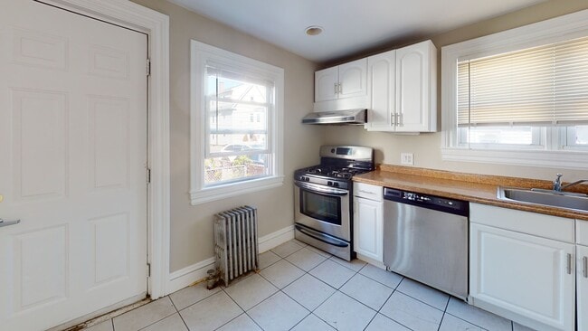 Photo - 18-20 Kelley Ct Unidad 1