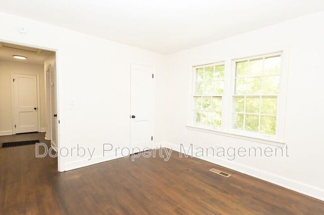 Photo - 4709 Colonial Dr