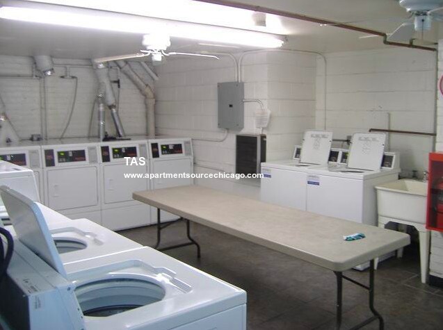 Photo - 3825 N Pine Grove Ave Unit 409