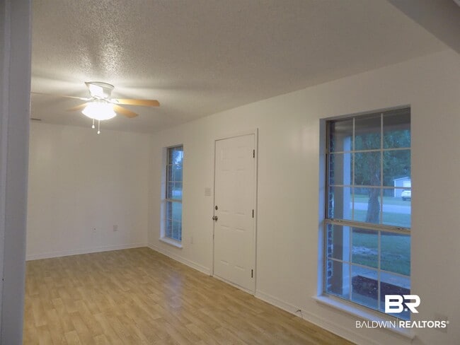 Photo - 23266 Wilson Dr