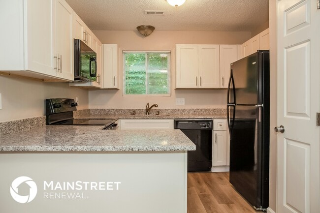 Photo - 606 Canadice Rd