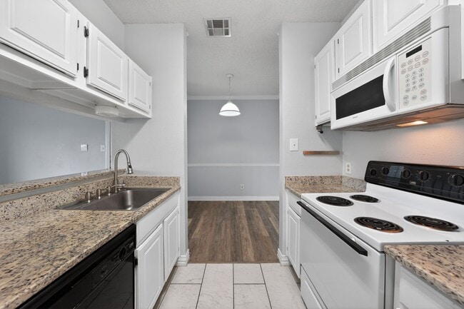 Photo - 12166 Metric Blvd