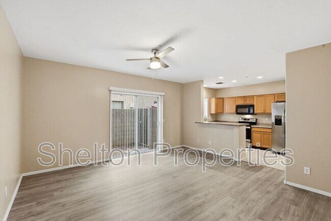 Photo - 15818 N 25th St