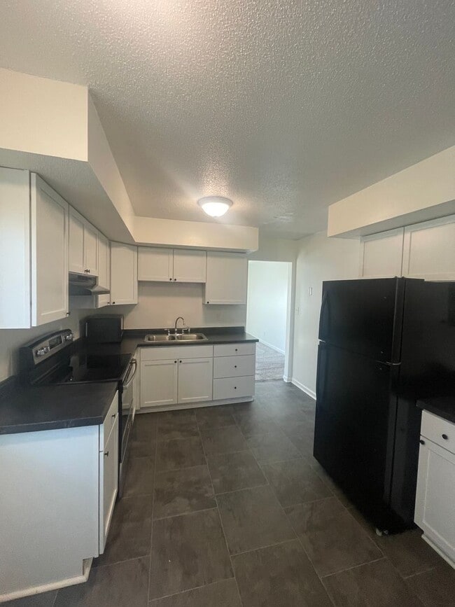 Photo - 110-112 Sanders Ct Unit 112