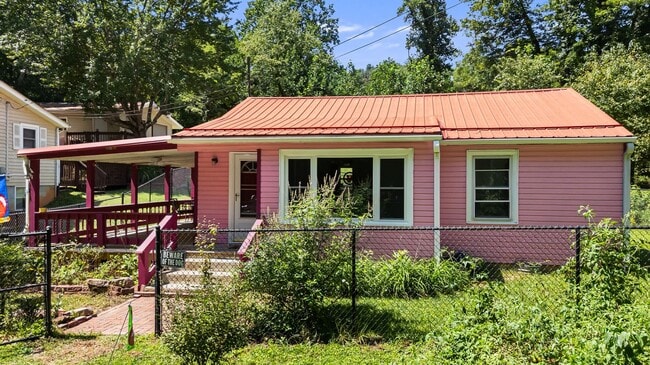 Building Photo - 513 Hiawassee Ave