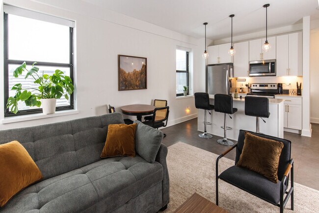 Photo - 758 North Broadway-SI ID1379068P Unit SI ID1379068P