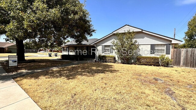 Photo - 6316 N Drexel Blvd
