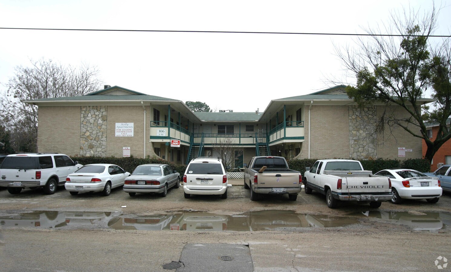 Photo - Kelly Apartments