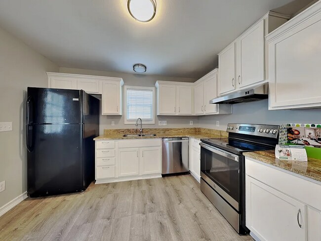 Photo - 522 Parnell Dr