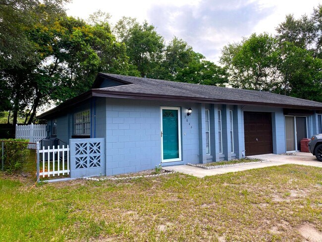 Photo - Southern Oaks 2 / 2 with Office & Sun Room