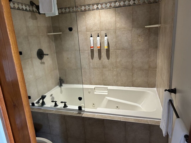 935 Beach View Drive-SI ID1267834P