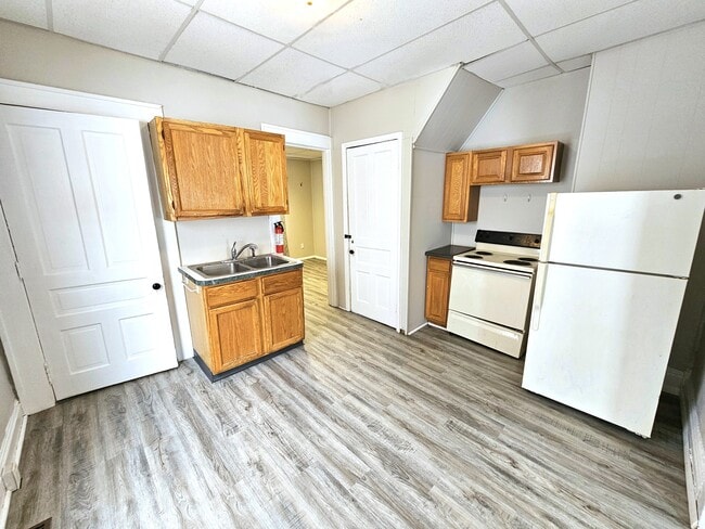 Cocina - 132 Union St N Unidad 1